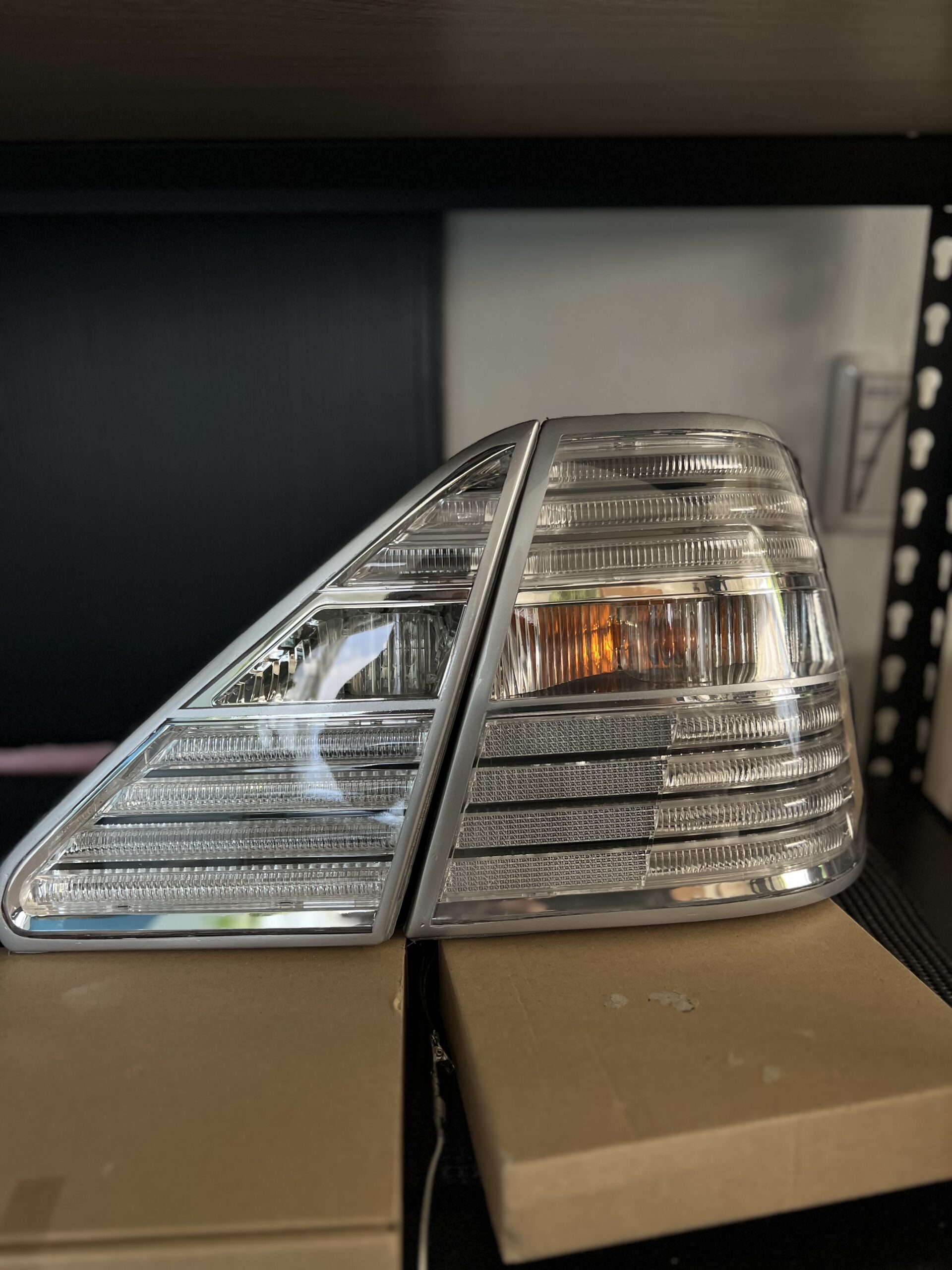 30セルシオ クリアテールランプ – カスタムショップ アンレーヴ